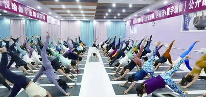 山西省瑜伽科学健身学会:传递瑜伽大爱 共享全民健康2