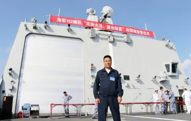 谢丙友:把一腔热血洒向“深蓝”1