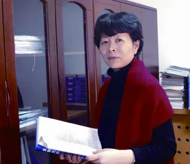 李卓玉教授团队:钟灵擅秀青卓玉,小小粟里传福音1