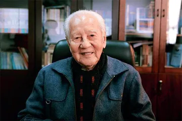 黄旭华：一世长航，极限深潜