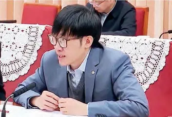 梁文锋素描:我只是不小心成为一条鲇鱼1