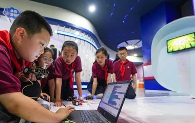 就《教育强国建设规划纲要(2024—2035 年)》 教育部负责人答记者问1