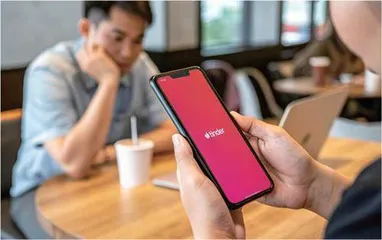 在Tinder观察爱情