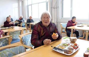“食”事巧办  解老人吃饭难题