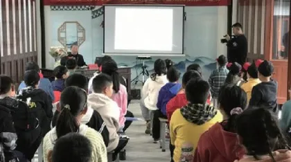 读思悟行，新知汇聚前行力量等