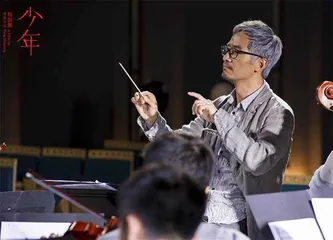 “摇摇晃晃”的奶奶