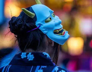 村上隆:魔性笑花脸簇拥的潮玩王国 5
