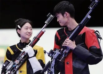 巴黎很古老,他们很年轻3