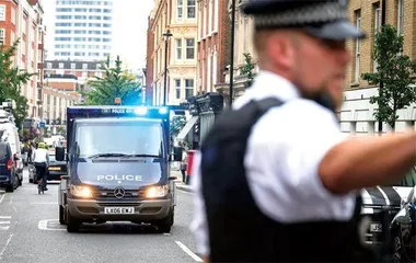 监狱爆满,英国还要关多少人4