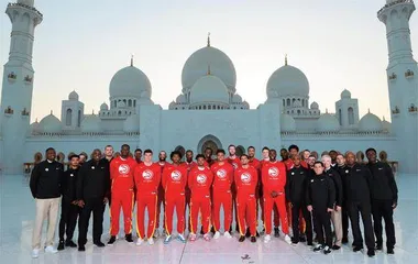 中东“土豪”,拯救NBA1