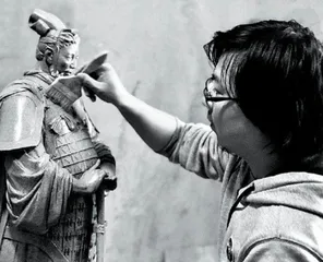 强飞龙雕塑作品欣赏