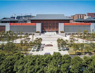 公共图书馆提升读者文化艺术素养的实践及思考