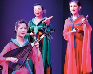 中华优秀传统文化融入高校美育发展的路径研究