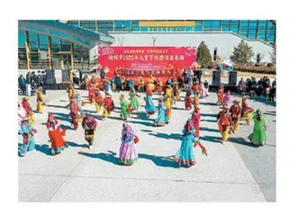 榆林市文化馆：举办“玉兔迎春闹元宵 多彩非遗过大年”非遗项目展演活动