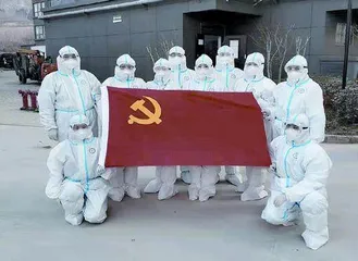 逆行向西，选择无畏