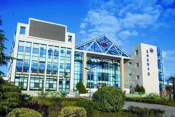 基层公共图书馆在弘扬地域文化中的实践创新