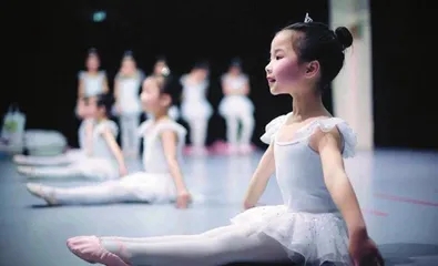 “快乐教学法”在少儿舞蹈教学中的应用