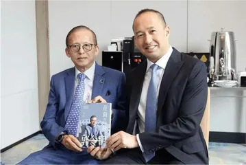突发，传奇首富，父子反目