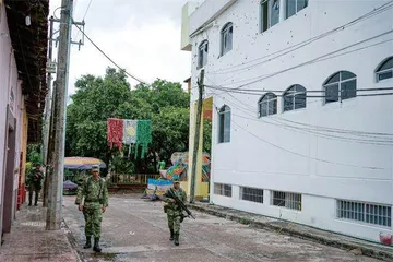 生死相拥,墨西哥人直面悲剧2
