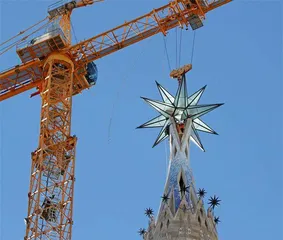 “百年违规建筑”终有望封顶1
