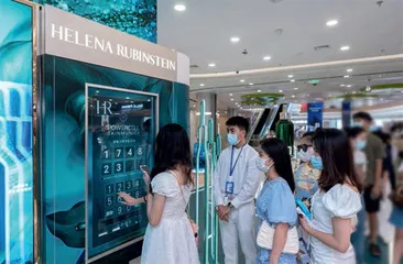 以高科技的全新体验,与美妆奇妙相遇3