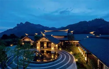 山中何所有12