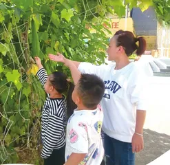 充分利用农村资源 给幼儿一片美的天空0