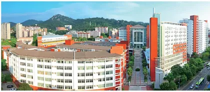  科技创新始于心 科创教育践于行 