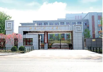 建科技特色学校，育科技后备人才