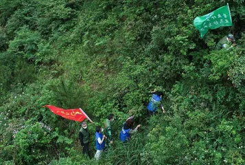 湘赣志愿者联手织密“护飞网”