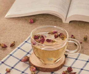把干电池放在口袋里可以防静电?3