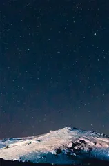 为什么冬季夜空中的星星看起来比夏季少