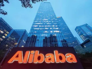 净利半年激增千亿,科技龙头业绩回暖折射积极信号6
