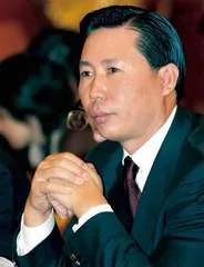 遭遇反对的52亿元现金收购,实控人为何左右倒手?2