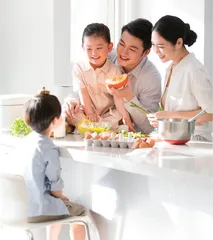 小班幼儿进餐问题及改进策略