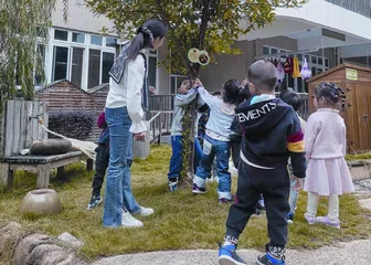 小班撕纸活动:酸酸甜甜的橘子1