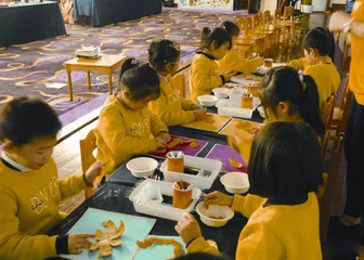 大班综合美术活动：橘皮变变变2