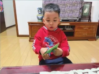 废旧纸张创意玩8