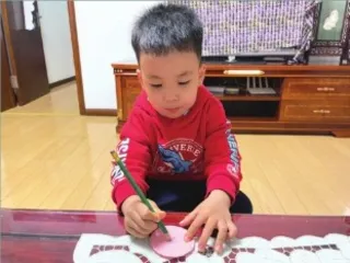 废旧纸张创意玩9
