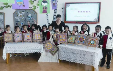 大班综合美术活动：最炫民族风
