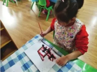 大班综合美术活动：有趣的墨迹图1