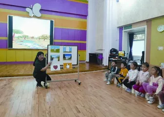 大班歌唱活动：我们都是好朋友