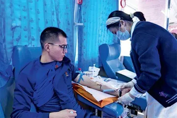 新疆克拉玛依消防大队：书写新时代雷锋故事