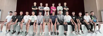 初心如磐 奋楫笃行