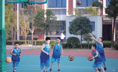 我不配做篮球队队长