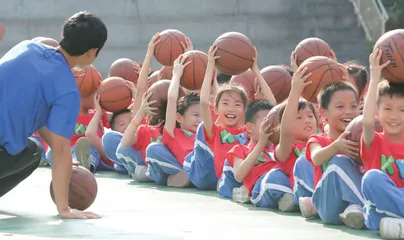 在发展中阔步前行的学校体育 