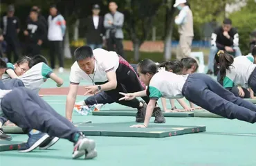 浅谈“双减”背景下家庭体育的作用与价值 