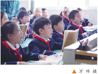 构建和谐“心理场”，拥有班级归属感