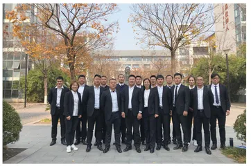 学科工作“fang”：促进体育教师专业发展的实践策略