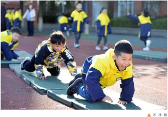 “2+2+2”家园共育  缓解入园焦虑